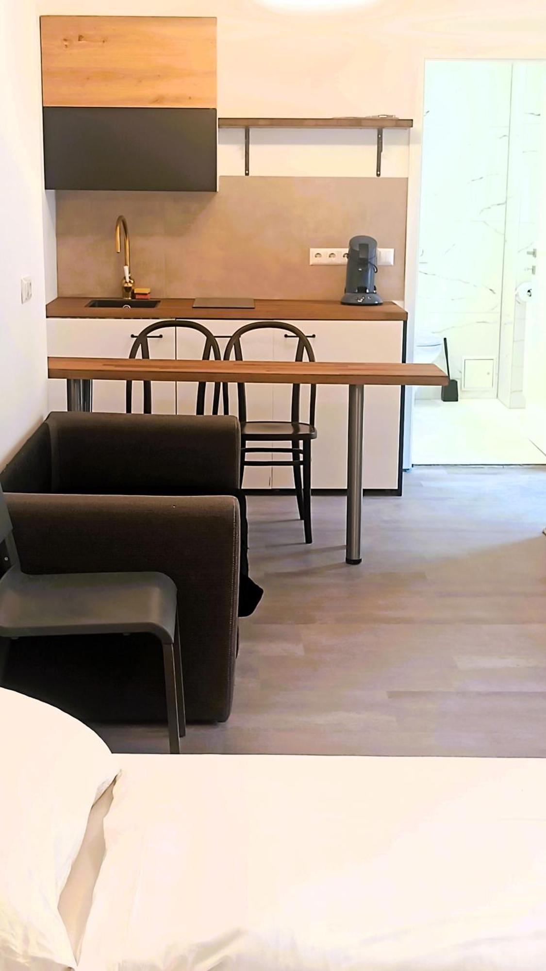 Townhouse Citycenter クラーゲンフルト エクステリア 写真