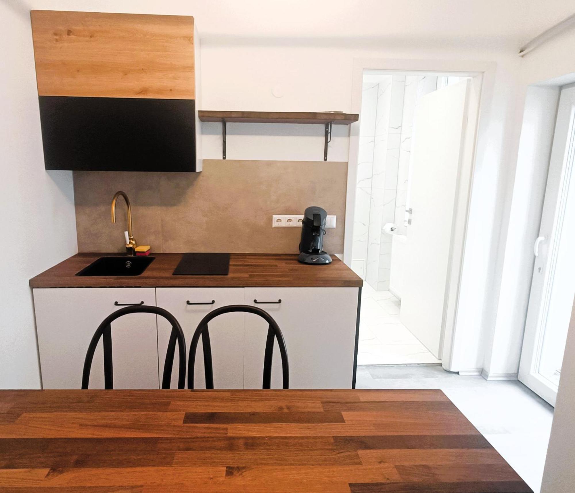 Townhouse Citycenter クラーゲンフルト エクステリア 写真